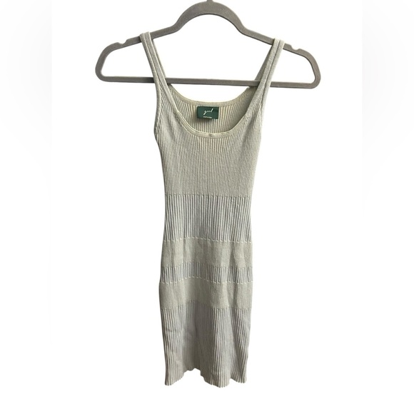 Geel Caspian Dress - Picture 5 of 8